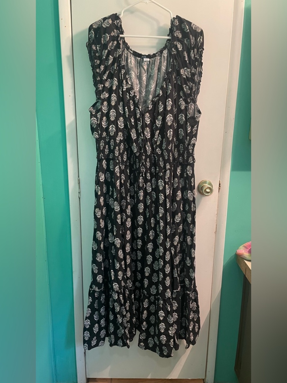 Old Navy Black Leaf-Print Sleeveless Maxi Dress 3X